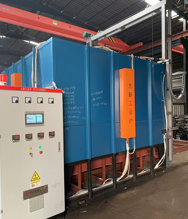 �Sɽ320kW�_܇�t���b�{ԇ������